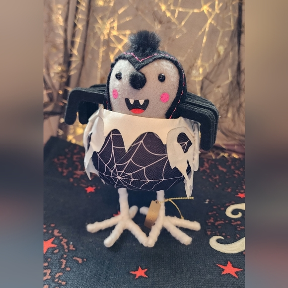 New  2024 Target Halloween Bird - Picture 2 of 5